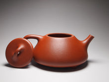 Load image into Gallery viewer, Hand-Picked Red Jiangponi Shipiao Yixing Teapot, 降坡红泥石瓢, 210ml
