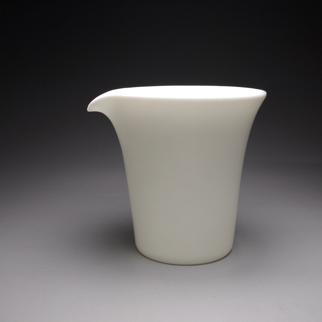White wide Jingdezhen Porcelain Fair Cup / Tea Pitcher