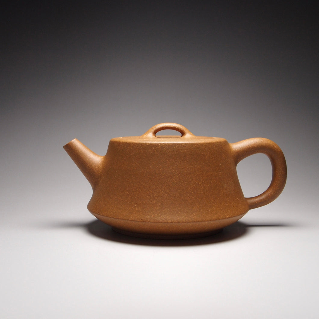Huangjin Duan Zhuzhuo Yixing Teapot, 黄金段柱拙 230ml