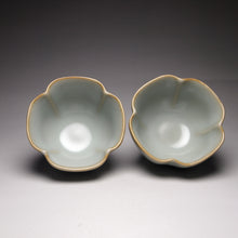 Load image into Gallery viewer, Pair of Matching 50ml Four Lobed Ruyao Teacups, 汝窑天青四瓣花对杯
