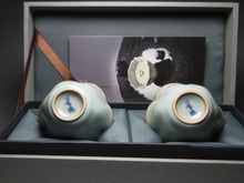 Load image into Gallery viewer, Pair of Matching 50ml Six Lobe Ruyao Teacups, 天青汝窑六瓣花对杯
