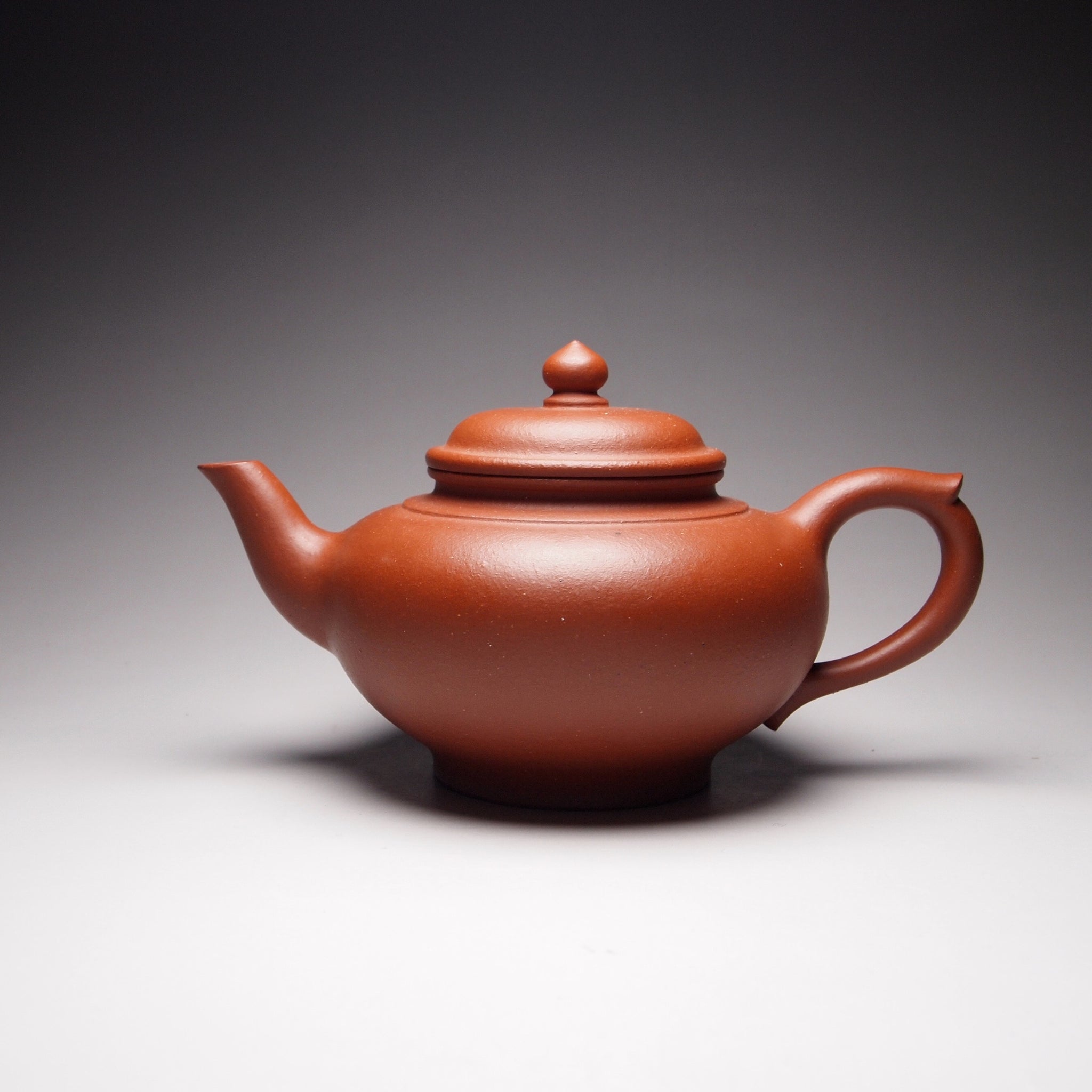 Zhuni Xiaoying Yixing Teapot, 朱泥笑罂壶, 175ml – MudandLeaves