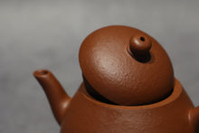 Load image into Gallery viewer, Zhuni Dahongpao Lianzi Yixing Teapot, 朱泥大红袍莲子壶, 120ml
