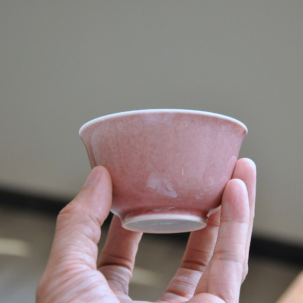 100ml Fanggu JiangDouHong （Peach Blossom) Porcelain Horseshoe Teacup by Lee Shanming 善款仿古豇豆红马蹄杯
