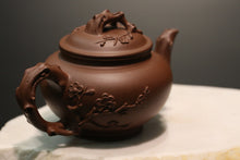 Load image into Gallery viewer, Fully Handmade Dicaoqing Primrose Yixing Teapot by Fan Aijuan, 范爱娟作品-全手工报春四号井底槽青, 230ml
