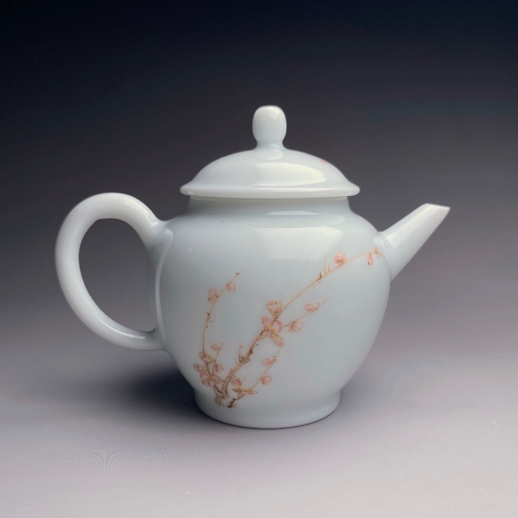 Plum Blossom Motif Youzhongcai Jingdezhen Porcelain Teapot, 120ml