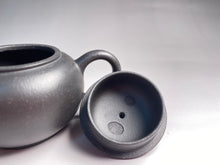 Load image into Gallery viewer, Heini (Wuhui Zhuni) Shuiping Yixing Teapot, 焐灰朱泥小水平, 90ml
