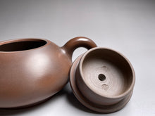 Load image into Gallery viewer, 100ml Shipiao Nixing Teapot 坭兴石瓢壶 by Zhou Yujiao
