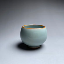 Load image into Gallery viewer, 40ml Small Sky Blue Ruyao Teacup
