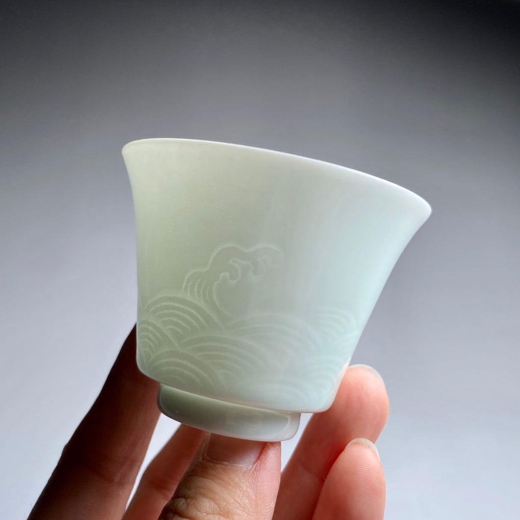 70ml YingQing 影青 Waves Motif Horseshoe Porcelain Teacup