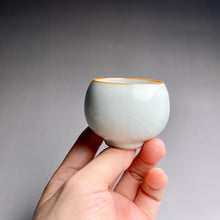 Load image into Gallery viewer, 25ml Mini Moon White Ruyao Teacup, 小月白汝窑茶杯
