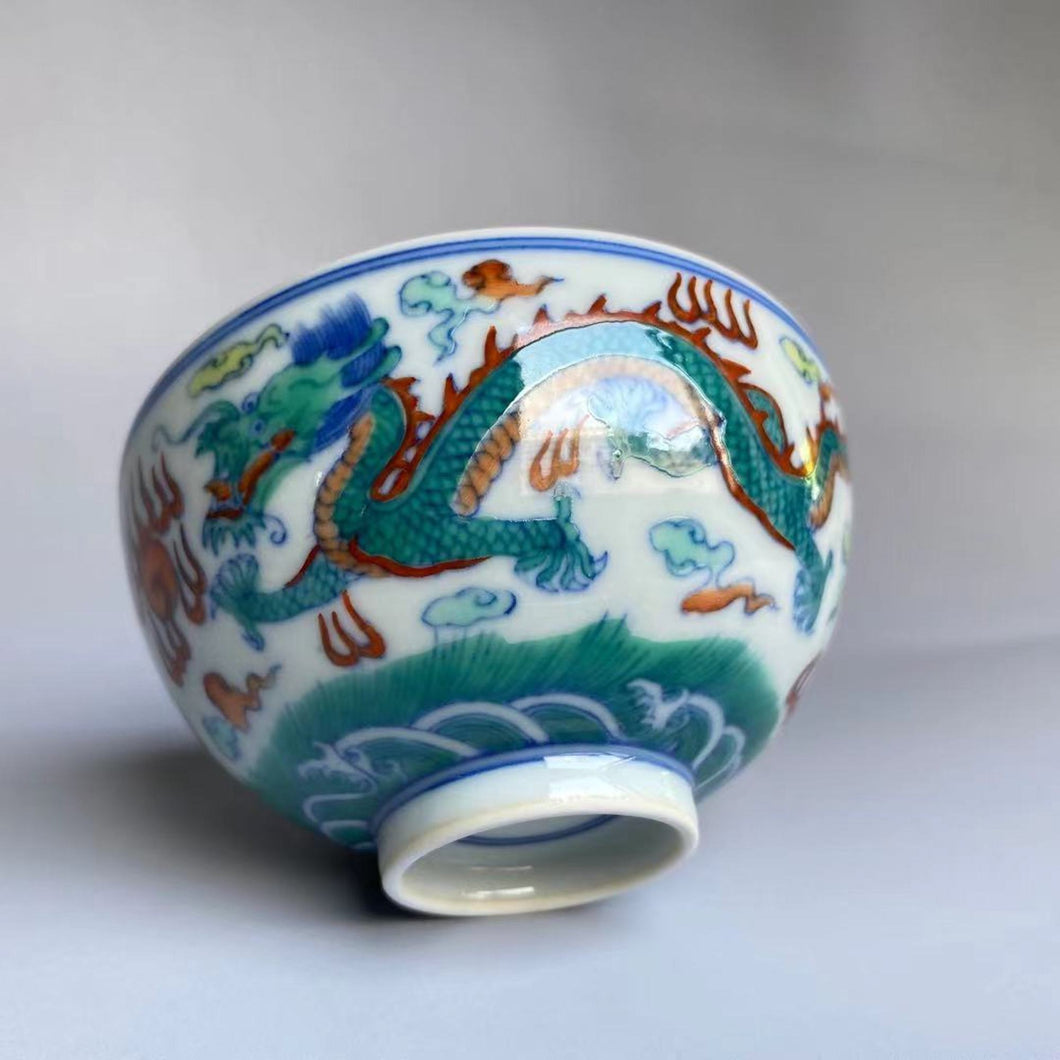 Dragon Doucai Jingdezhen Porcelain Teacup, 双龙戏珠斗彩杯，120ml