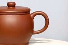 Load image into Gallery viewer, Hand-Picked Red Jiangponi Drum Shape Yixing Teapot, 降坡红泥鼓形壶, 140ml
