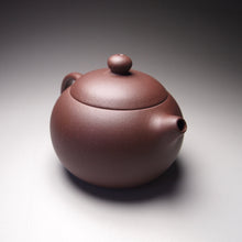 Load image into Gallery viewer, Dicaoqing Xishi Yixing Teapot, 底槽青西施, 130ml
