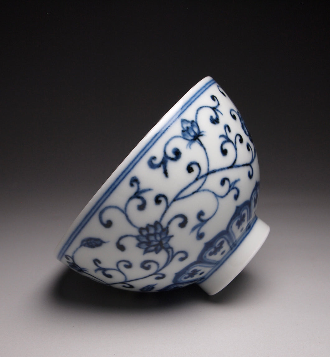 120ml Wide Qinghua Flowers Fanggu Porcelain Teacup