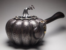 Load image into Gallery viewer, 999 Pure Silver Handmade Pumpkin Side Handle Teapot, 全手工纯银999南瓜侧把壶, 300ml

