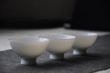 Load image into Gallery viewer, 40ml Xiaozhan Tianbai Jingdezhen Porcelain Cup
