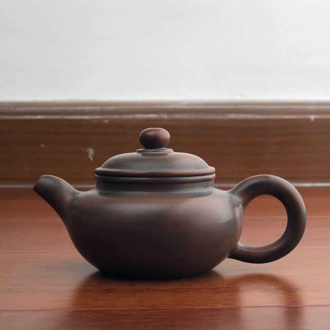 110ml Fanggu Nixing Teapot by Zhou Yujiao