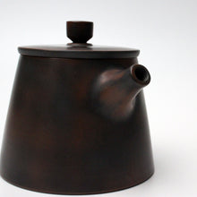 Load image into Gallery viewer, 120ml Tall Shipiao Nixing Teapot by Huang Lirong
