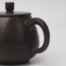 Load image into Gallery viewer, 220ml Futong Nixing Teapot by Huang Likang
