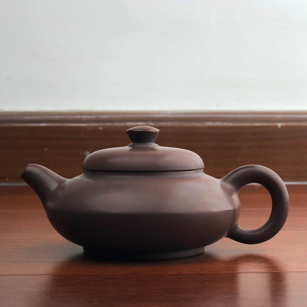 120ml Hehuan Teapot by Li Wenqiong