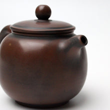 Load image into Gallery viewer, 110ml Round Fanggu Teapot by Li Changquan
