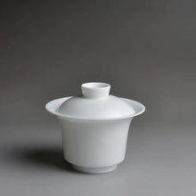 Load image into Gallery viewer, 188ml Tall Shuiping Tianbai Jingdezhen Porcelain Gaiwan
