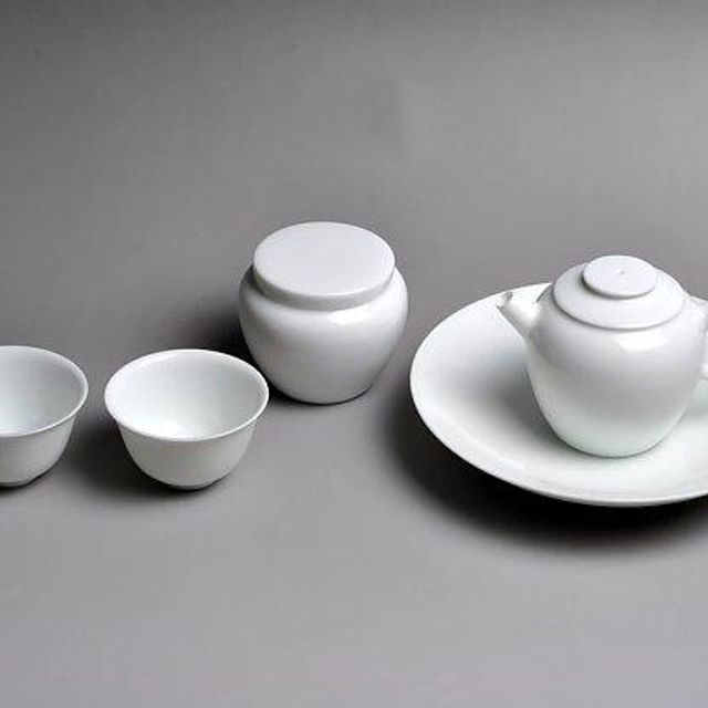 Jingdezhen Tianbai Porcelain Yumu Tea Set