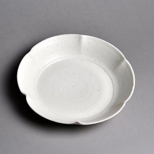 Ceramic Xiaobai 晓白 Series Tea Tray (Saucer) by Taoshan Studio 桃山房