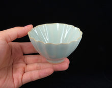 Load image into Gallery viewer, Pair of 76ml Scalloped Ruyao Sky Blue 天青 Tea Cups
