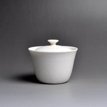 Load image into Gallery viewer, 110ml Ceramic XiaoBai 晓白 Series Gaiwan by Taoshan Studio 桃山房
