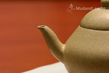 Load image into Gallery viewer, Lipini 梨皮泥 Pear Yixing Teapot, 140ml
