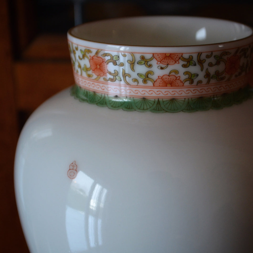 Tianbai Fencai Pattern Jingdezhen Porcelain Vase