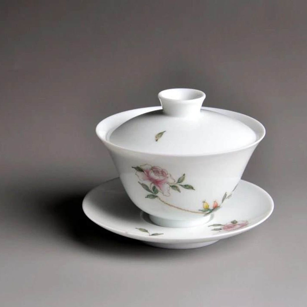 Flower Motif Youzhongcai Jingdezhen Porcelain Gaiwan, 171ml