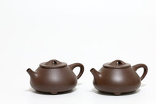 Load image into Gallery viewer, Dicaoqing 底槽青 Big Shipiao Yixing Teapot, 350ml
