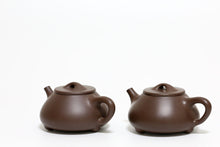 Load image into Gallery viewer, Dicaoqing 底槽青 Big Shipiao Yixing Teapot, 350ml

