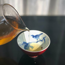 Load image into Gallery viewer, 116ml Fanggu Technique Jihong and Qinghua Porcelain Bird on Branch Cup
