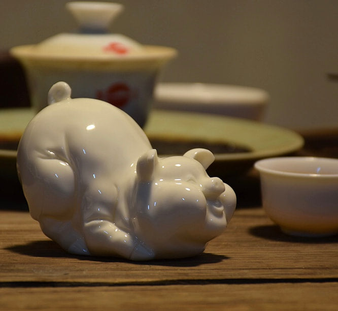 Happy Pig Blanc de Chine Porcelain Tea Pet – MudandLeaves