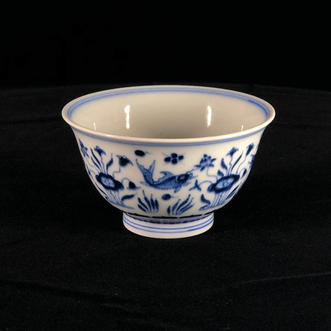 116ml Fish and the Sea Qinghua Fanggu Jingdezhen Porcelain Cup