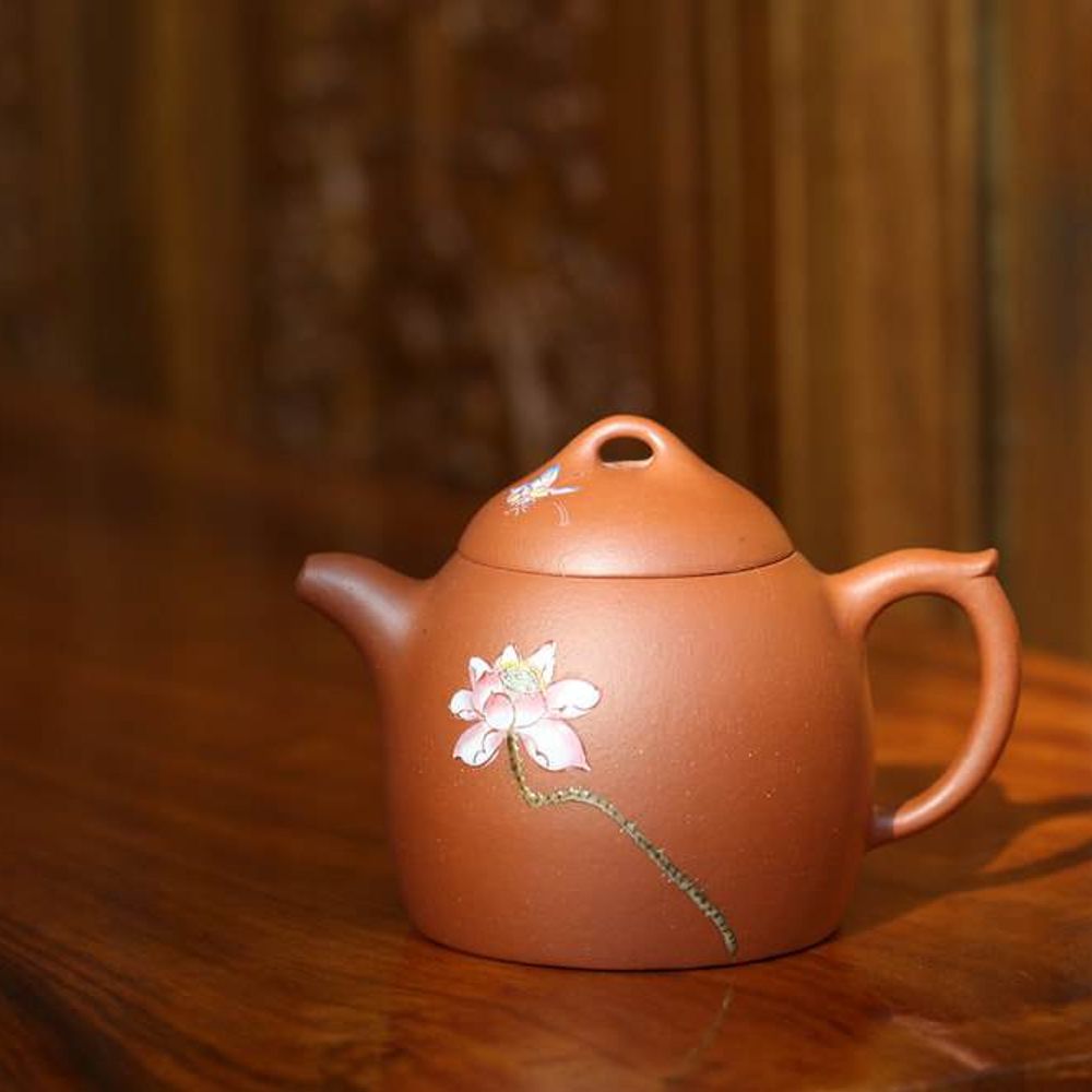 Zhuni Qinquan Yixing Teapot with Diancai Flower and butterfly, 点彩朱泥秦权壶,  160ml