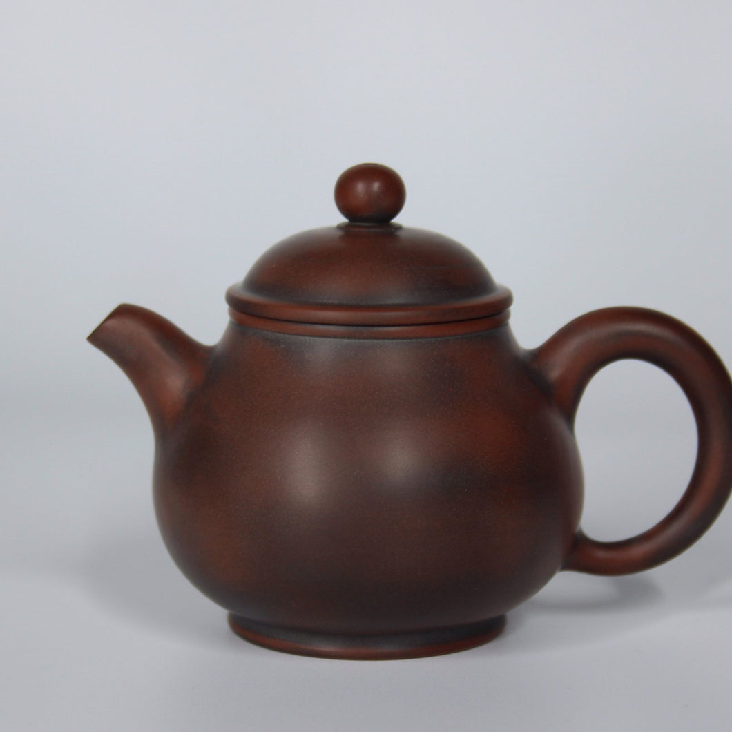 115ml Lixing Nixing Teapot by Zhou Yujiao