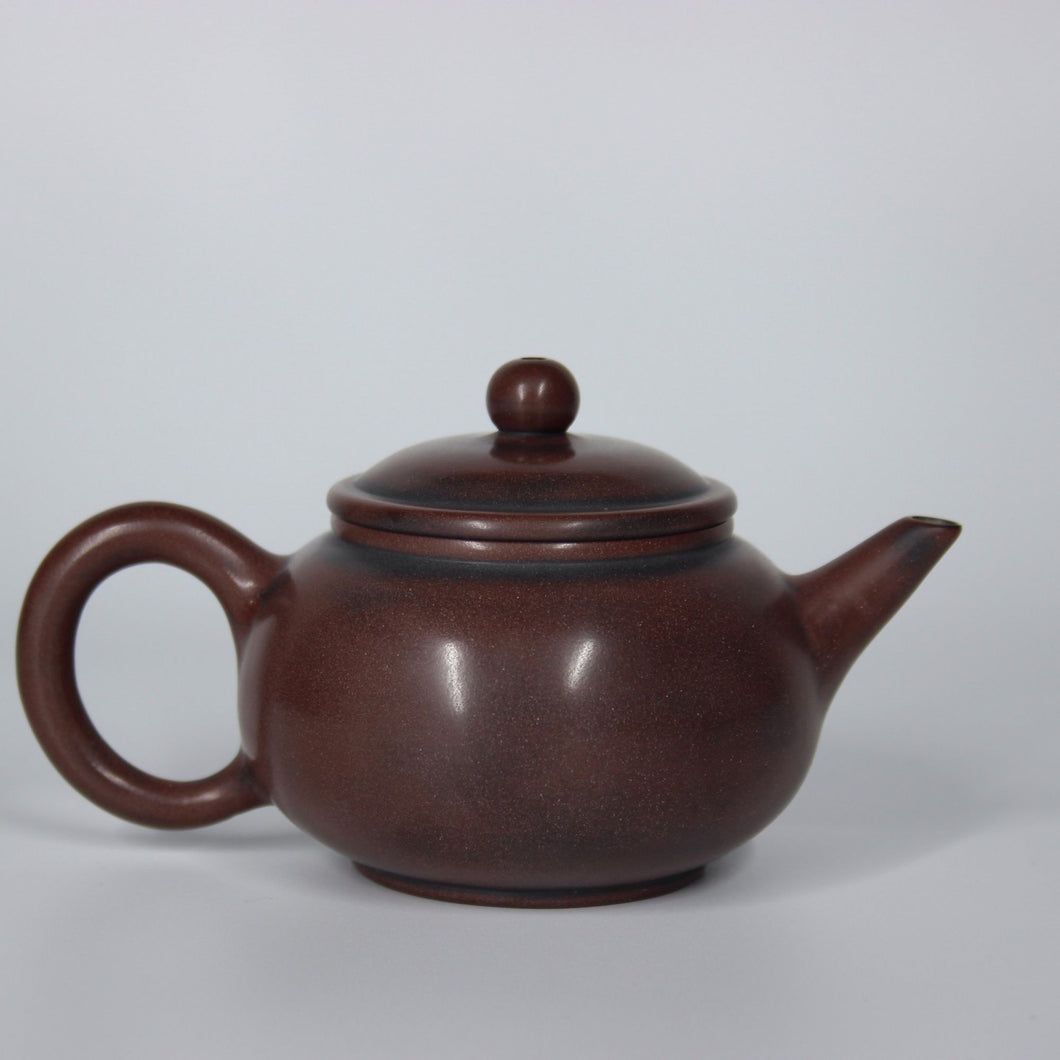 130ml Short Shuiping Nixing Teapot by Zhou Yujiao