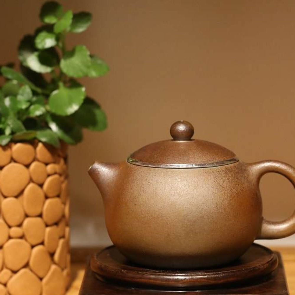 Silver Rim Wood Fired Huangjin Duan Yixing Teapot 包银柴烧宜兴紫砂壶 270ml
