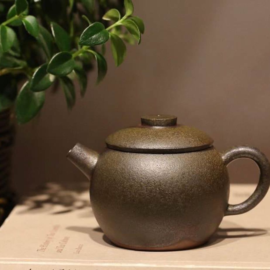 Wood Fired Qinghuini 青灰泥 Julunzhu Yixing Teapot, 130ml, no. 6
