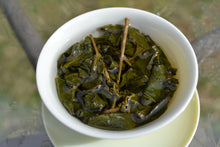 Load image into Gallery viewer, Lishan High Mountain Oolong Tea, 梨山高山茶, Spring 2021
