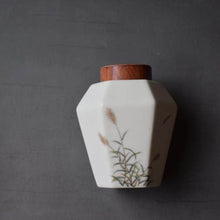 Load image into Gallery viewer, Reeds Motif Hexagon Blanc de Chine Porcelain Tea Caddy (Wooden Lid), 450ml
