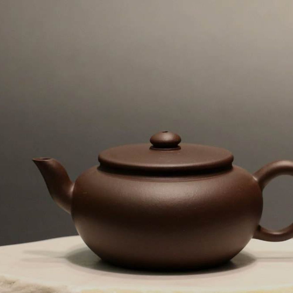 Dicaoqing 底槽青 Pinggai Lianzi Yixing Teapot, 170ml