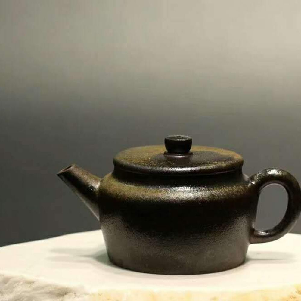 Wood Fired Dicaoqing 底槽青 Sangbian Yixing Teapot, 140ml