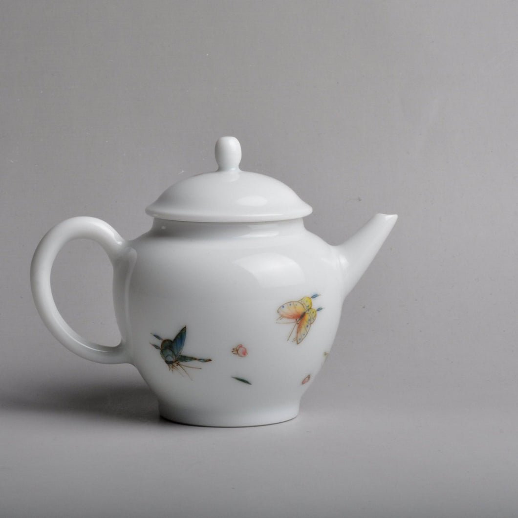 Butterfly Motif Youzhongcai Jingdezhen Porcelain Teapot, 120ml