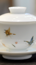 Load image into Gallery viewer, Butterfly Motif Youzhongcai Jingdezhen White Gaiwan, 110ml
